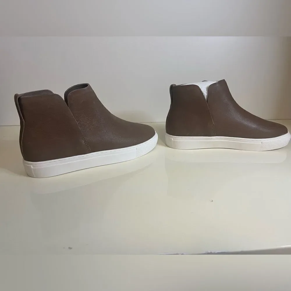 New without box Birdies Falcon Leather Bootie sz 8.5